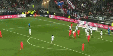 镜报：曼联可能夏窗再追戈麦斯，球员曾说过他想去利物浦（镜报：曼联或今夏再次追逐戈麦斯，此前球员曾表态更向往利物浦）