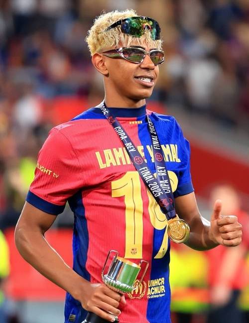 萨内蒂评合作过国米十大前锋：大罗位列榜首，伊布和巴乔在列（萨内蒂评选合作过的国米前锋TOP10：罗纳尔多居首，伊布与巴乔上榜）