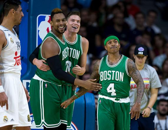 表现不佳，中超亚冠技术积分恐被泰超拉开差距（中超亚冠技术分低迷，恐被泰超进一步拉开差距）