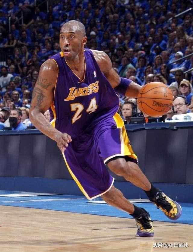 中超联赛11月最佳阵容出炉：法比奥、吴曦、王燊超领衔（中超11月最佳阵容揭晓：法比奥、吴曦、王燊超领衔入选）