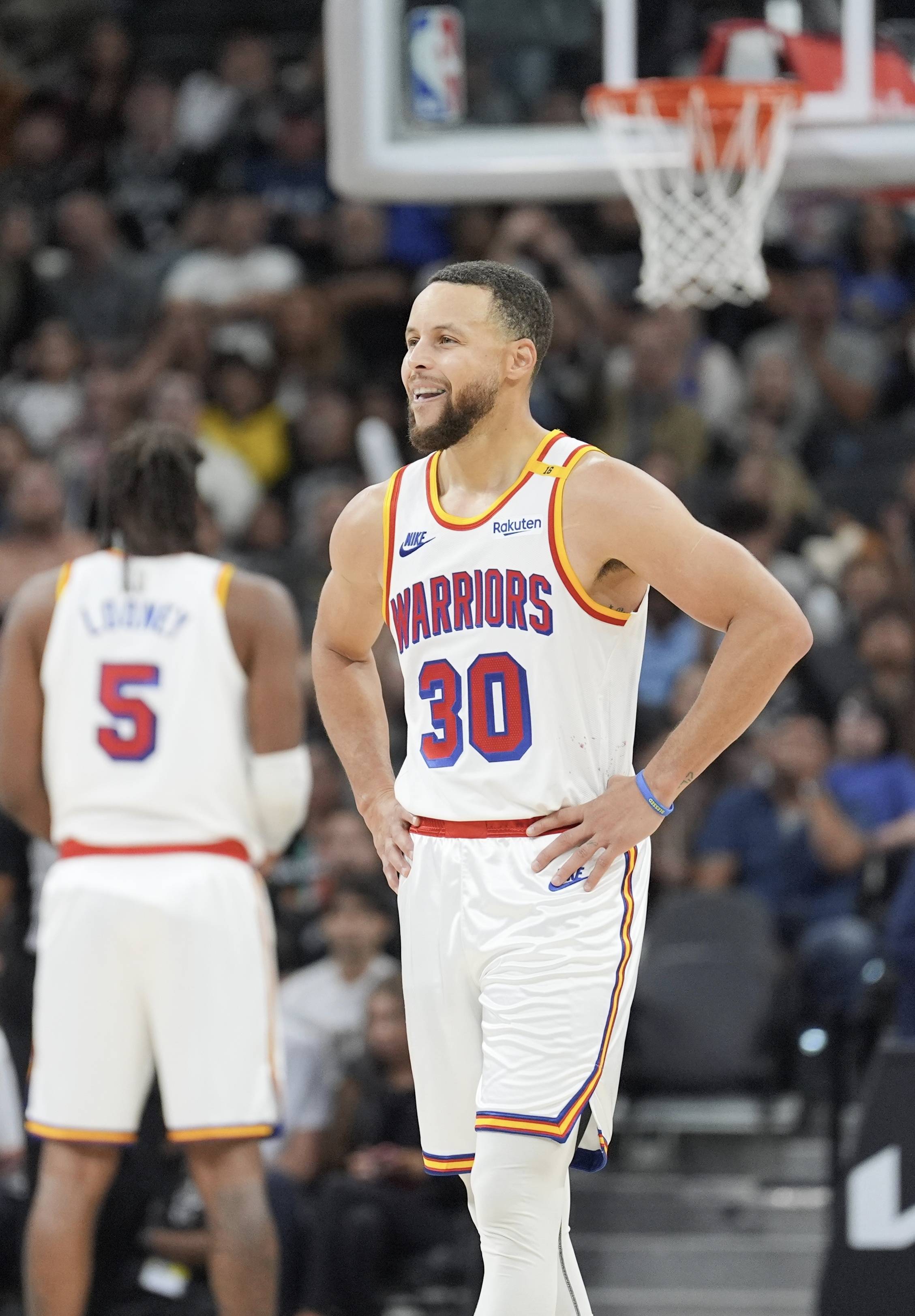 巴洛特利回忆当年在曼城的首堂训练课：我都想吐（巴洛特利回顾曼城首训：累到想吐）