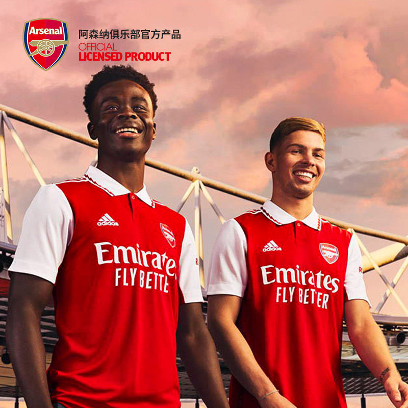 “帅白龙”罗超连克四强，豪取全国自由搏击锦标赛冠军！（帅白龙罗超连斩四强，问鼎全国自由搏击锦标赛！）