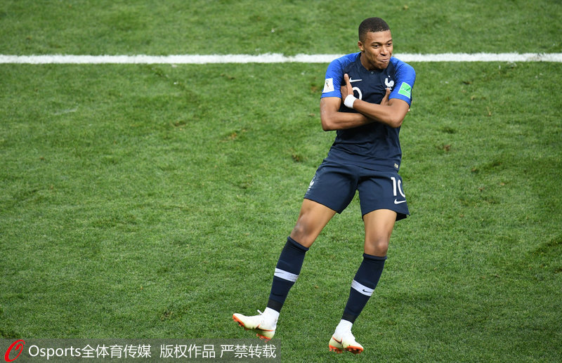 德转盘点今年“奇迹”：库拉索进军世界杯、拜仁开局16连胜在列（德转回顾年度奇迹：库拉索闯入世界杯，拜仁开季豪取16连胜）