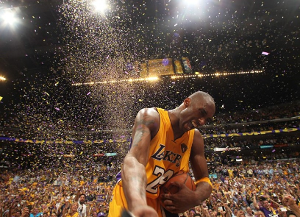 全国第十二届残疾人运动会：辽宁选手刘爽赛艇赛场连夺两金（辽宁选手刘爽在全国第十二届残运会赛艇项目连摘两金）